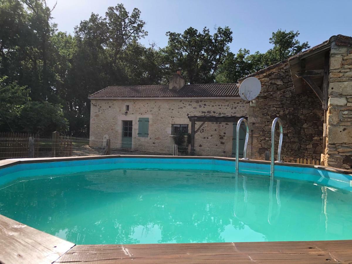 Gite De L Oustalneou Cuzorn Exterior foto